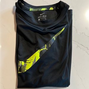 Nike Dri-fit long sleeve, Youth L